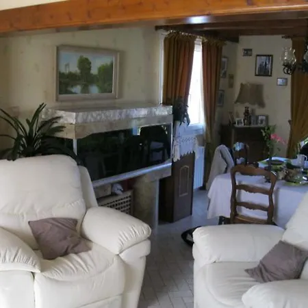 Avec Cheminee Et Balcon A - Fr-1-585-123 3*