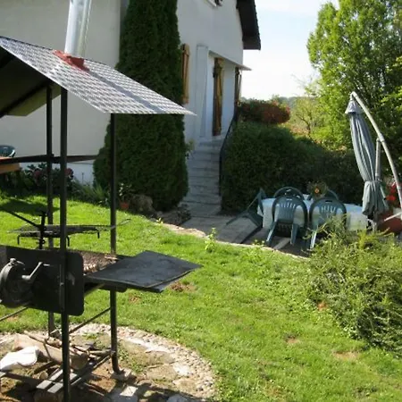 Avec Cheminee Et Balcon A - Fr-1-585-123 Bed & Breakfast